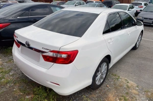 Toyota Camry V55