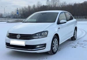 Volkswagen Polo белый
