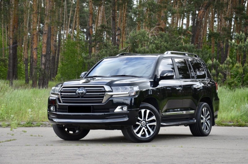 Toyota Land Cruiser 200