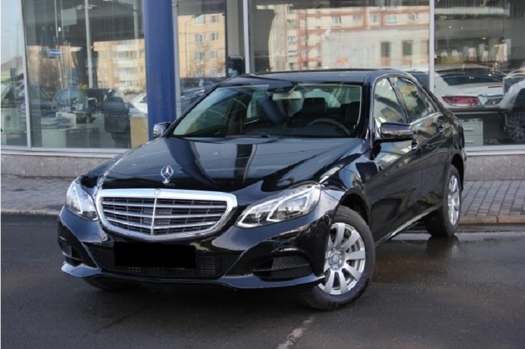 Mercedes E