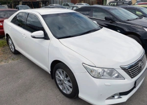 Toyota Camry V55